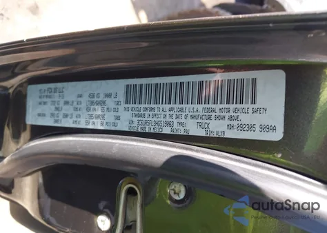 2017 Ram 2500 Laramie 4X4 6'4 Box z USA, uszkodzony, nr VIN 3C6UR5FL3HG519063